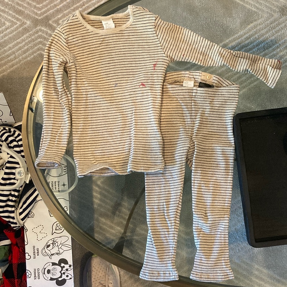 H&M 3T top, 2T bottom - Cream and Black Pajama Set Soft Classic Sleepwear. Stain